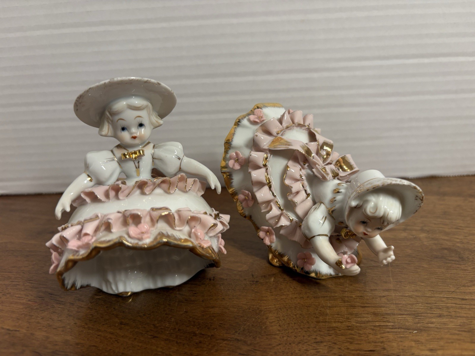 Vintage Lefton Bloomer Girls Figurines Pair KW1412 Pink Ruffle Dresses AS IS