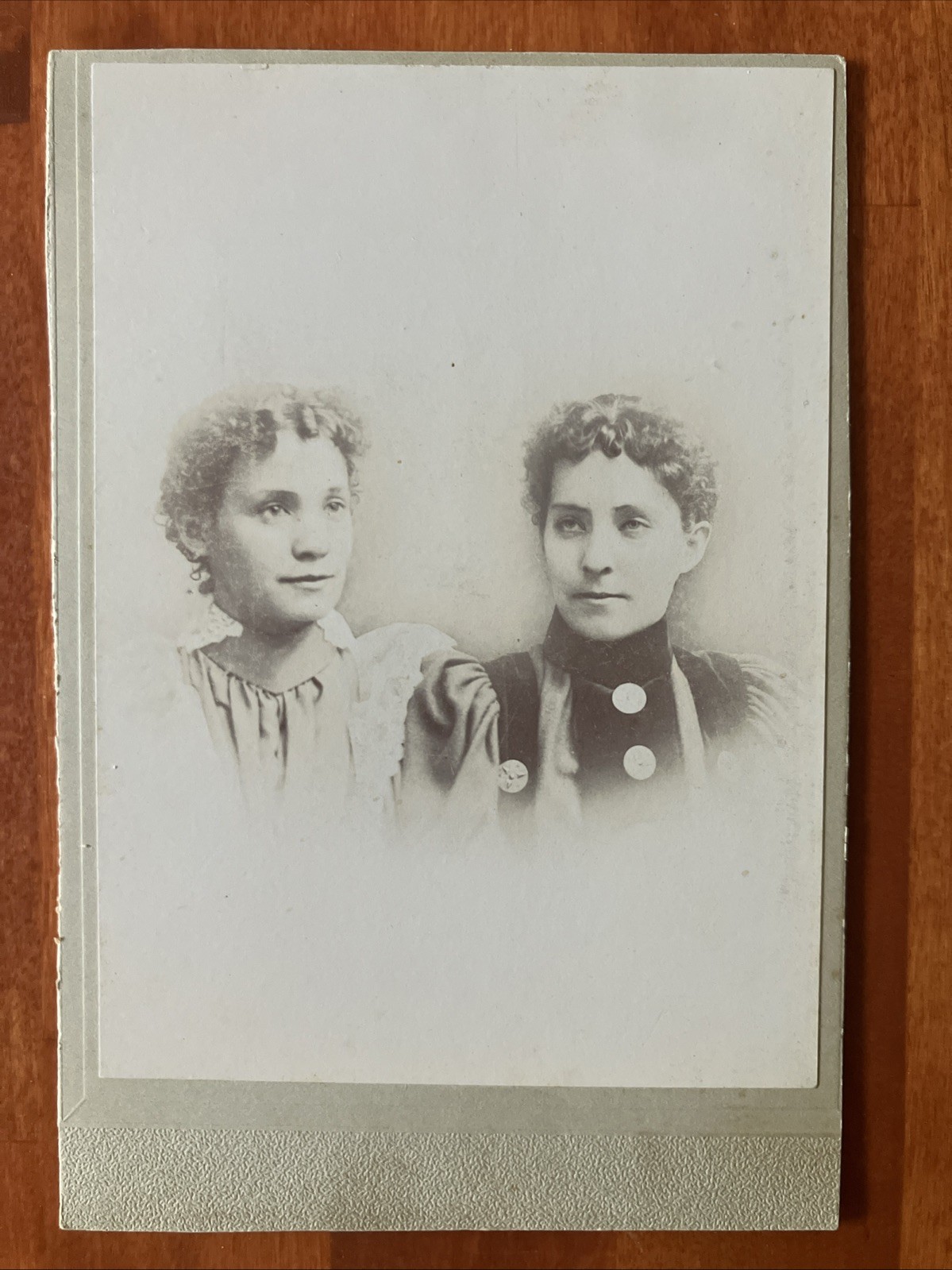 Two Pretty Women Curls Antique Photo Cabinet Card