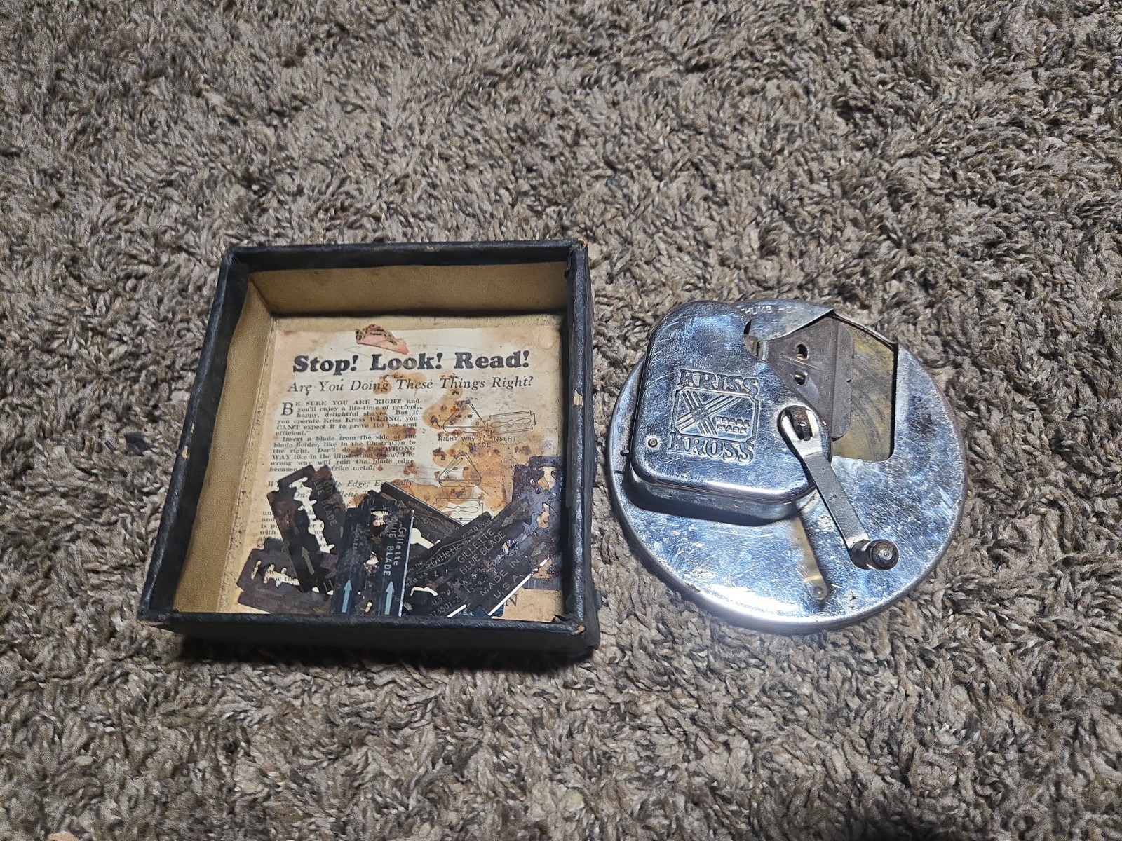 Vintage Kriss Kross Stropper & Razor Blade Sharpener With Manual & Bottom of Box