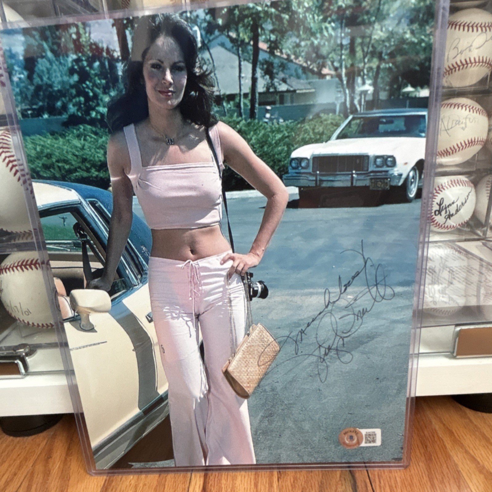 Autographed Color Photograph Jaclyn Smith Beckett Authentication BAS BJ20358 Autographed Color Photograph Jaclyn Smith Beckett Authentication BAS BJ20358
