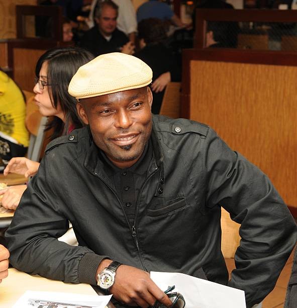 Jimmy Jean Louis at Miami International Airport January 8 2010 Mia- Old Photo 3 Jimmy Jean Louis at Miami International Airport January 8 2010 Mia- Old Photo 3
