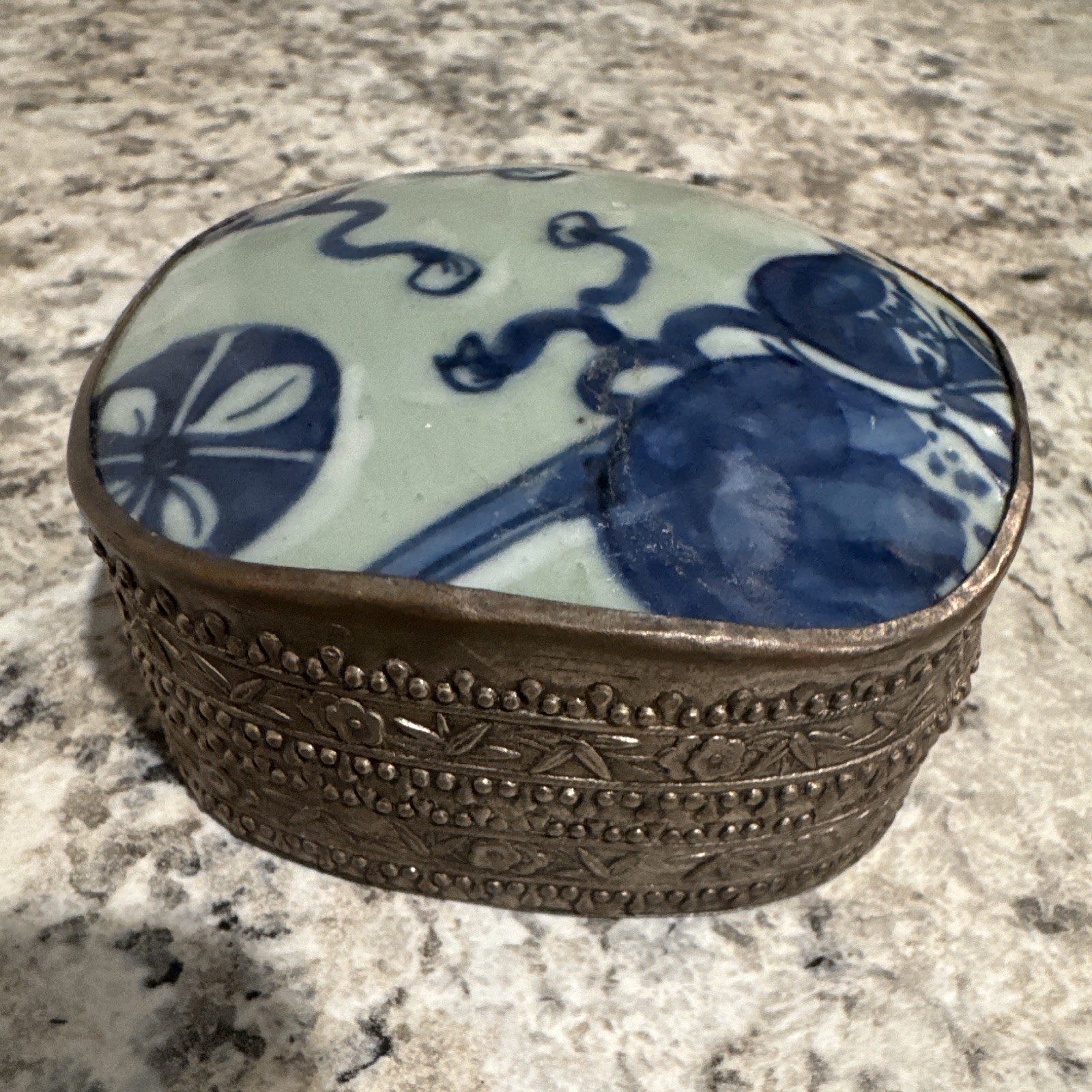 Vintage Antique Chinese Pottery Shard Medium Trinket Box China Excellent