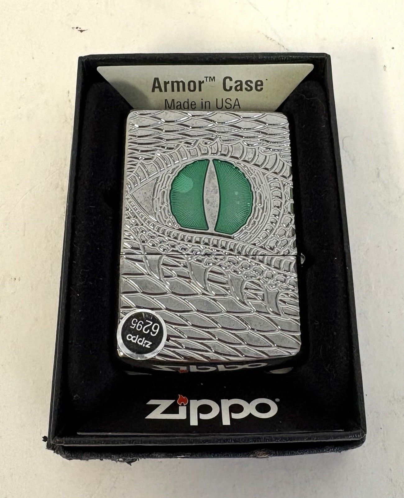 Zippo Armor Dragon Eye Chrome Lighter New