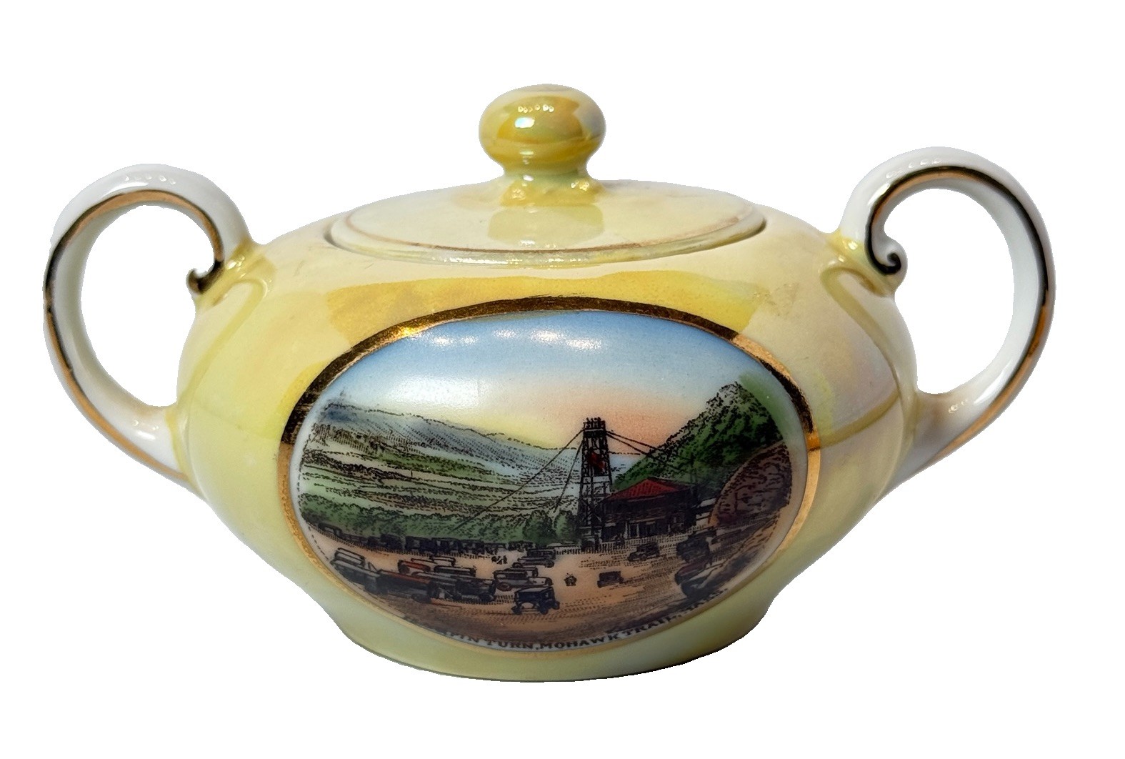 MOHAWK TRAIL MA Massachusetts Souvenir HAIRPIN TURN Porcelain TRINKET JAR MOHAWK TRAIL MA Massachusetts Souvenir HAIRPIN TURN Porcelain TRINKET JAR