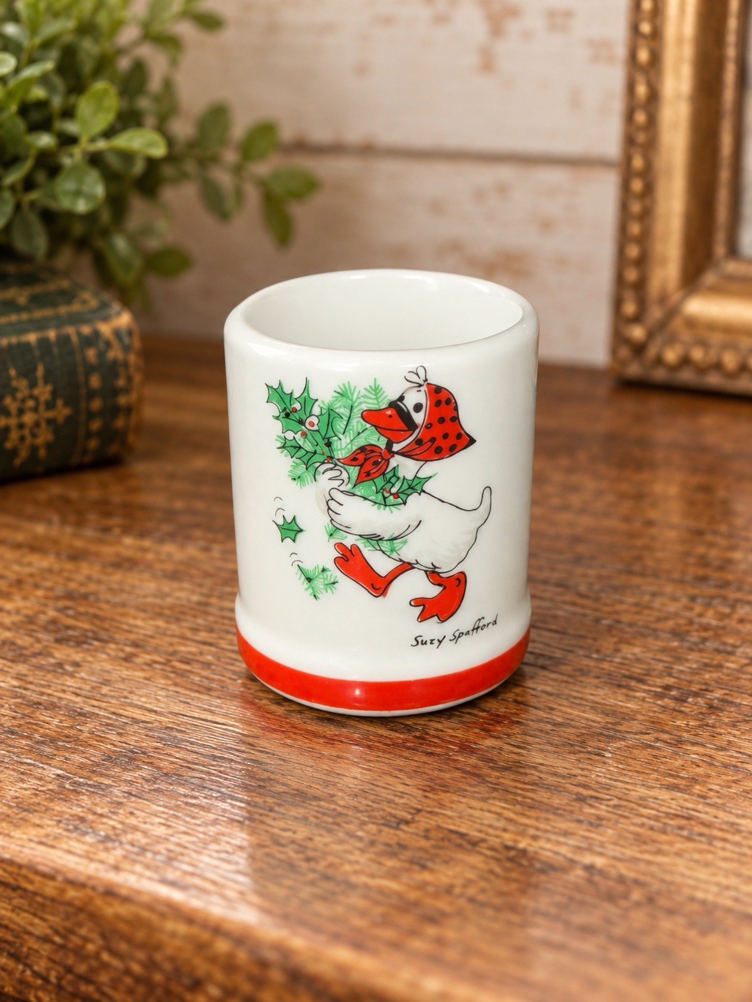 Vintage 1979 Suzy’s Zoo Christmas Duck Suzy Spafford Enesco Mini Cup Holder Vintage 1979 Suzy’s Zoo Christmas Duck Suzy Spafford Enesco Mini Cup Holder