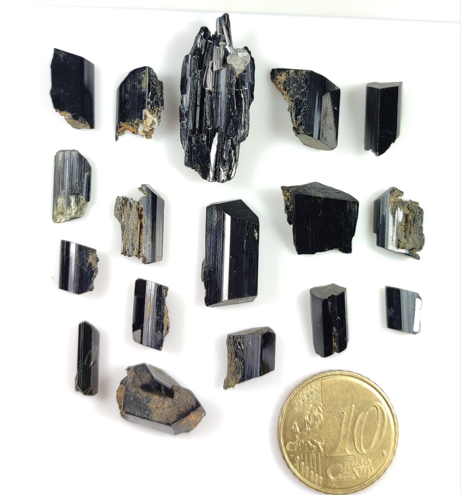 14-gm Rare Hedenbergite Shiny Crystals (17 Pcs) Lot from Zagi Mountains Pakistan