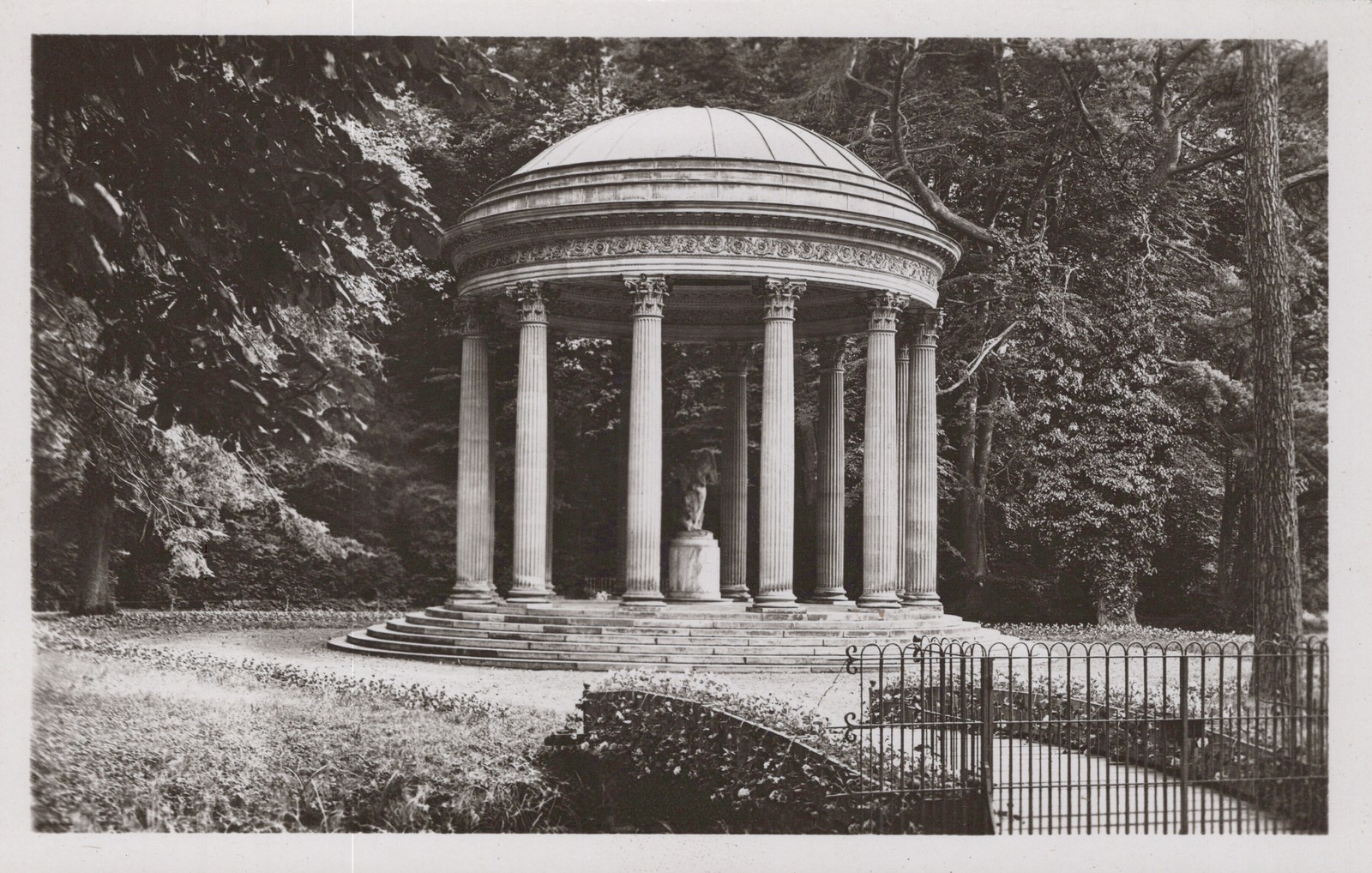 Versailles Temple de l\'Amour Le Hameau RPPC Postcard Girard France Love\'s Temple Versailles Temple de l\'Amour Le Hameau RPPC Postcard Girard France Love\'s Temple