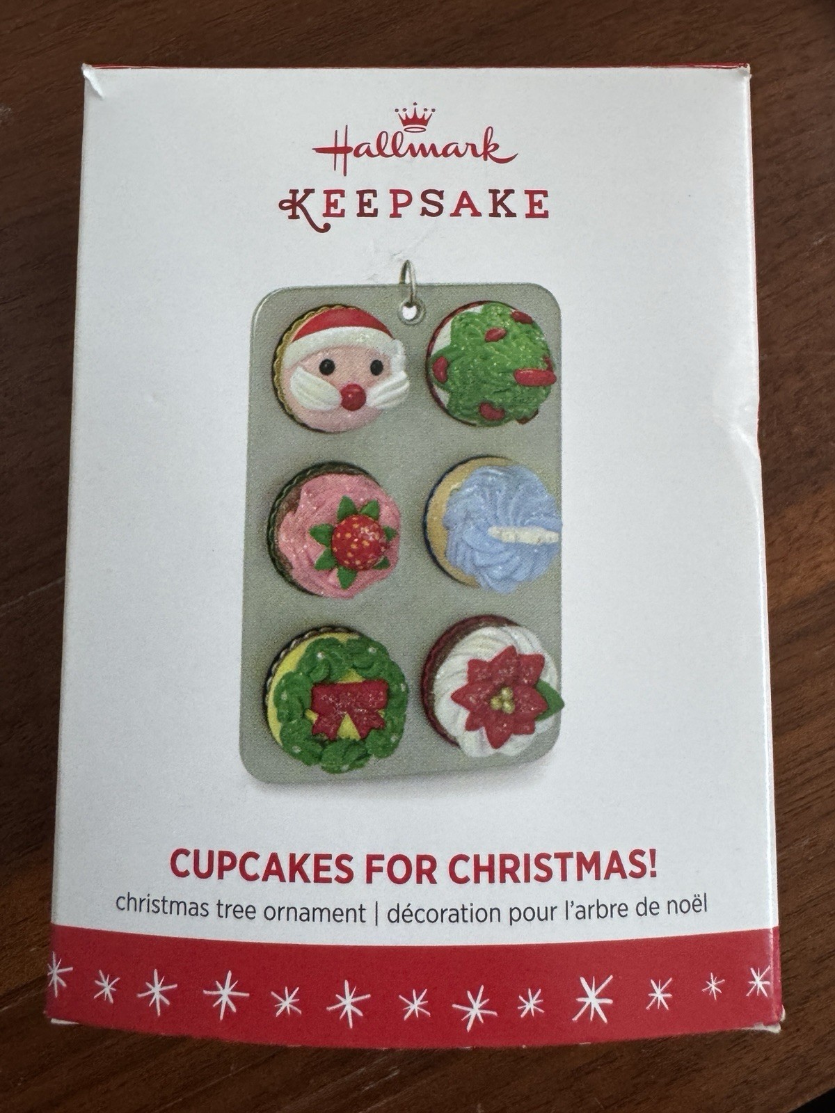 HALLMARK 2016 CUPCAKES FOR CHRISTMAS ORNAMENT HALLMARK 2016 CUPCAKES FOR CHRISTMAS ORNAMENT