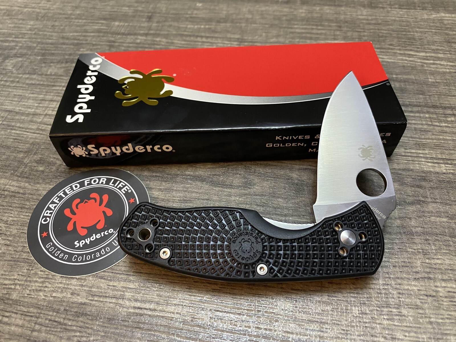 Spyderco Persistence Lightweight Folding Knife, Black FRN Handles C136PBK Spyderco Persistence Lightweight Folding Knife, Black FRN Handles C136PBK