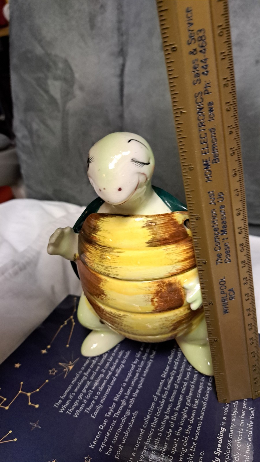 Enesco Swifty Turtle Ceramic Coin Savings Bank 1950s Vintage Japan padlock Enesco Swifty Turtle Ceramic Coin Savings Bank 1950s Vintage Japan padlock