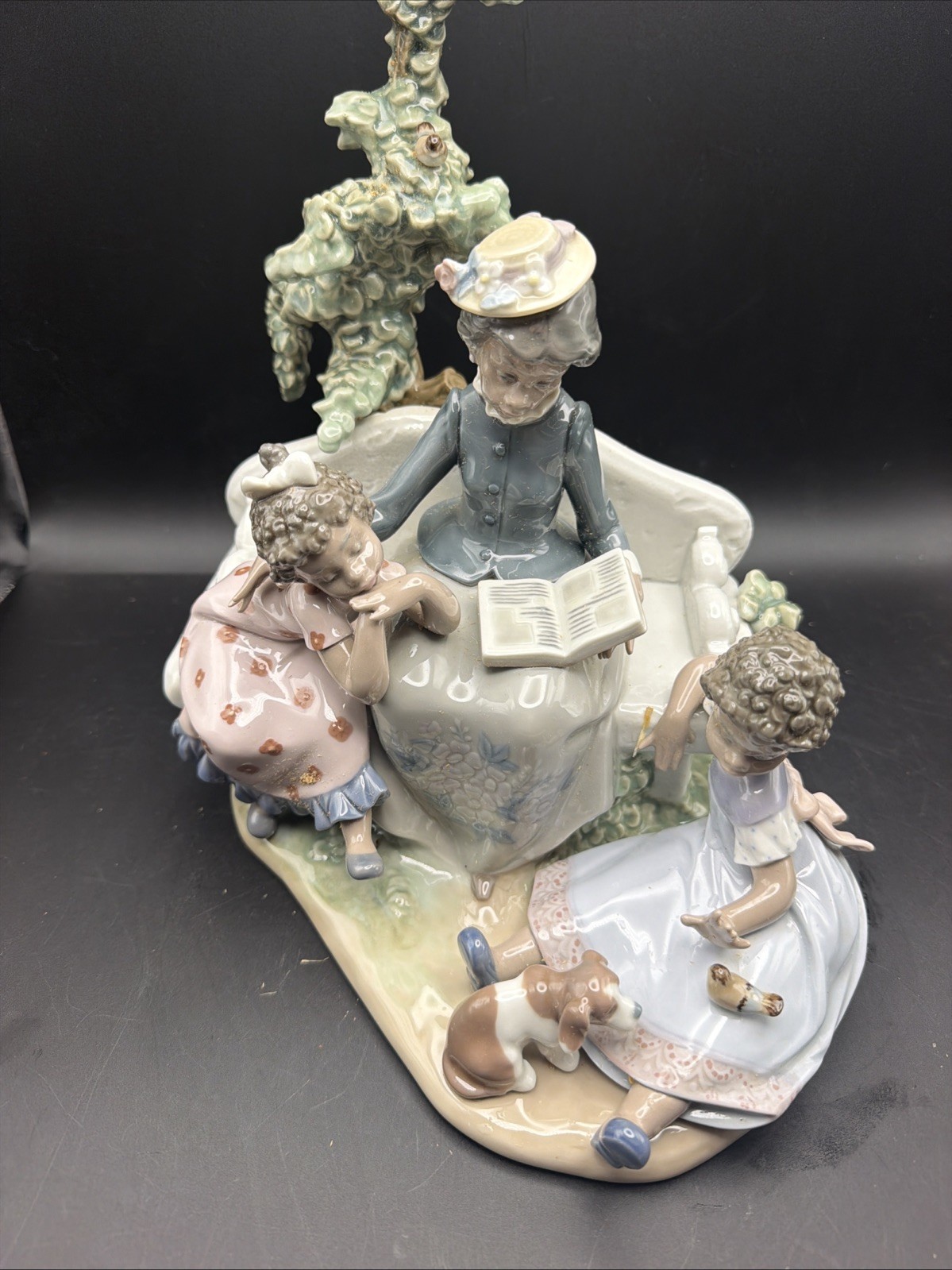 Lladro 5371 FAMILY ROOTS Black Legacy Collection Mother reading to children Box Lladro 5371 FAMILY ROOTS Black Legacy Collection Mother reading to children Box