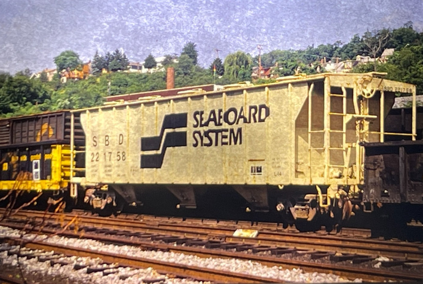 Seaboard System Railroad Hopper Car #221758 - Millvale, PA 35mm Photo Slide Seaboard System Railroad Hopper Car #221758 - Millvale, PA 35mm Photo Slide