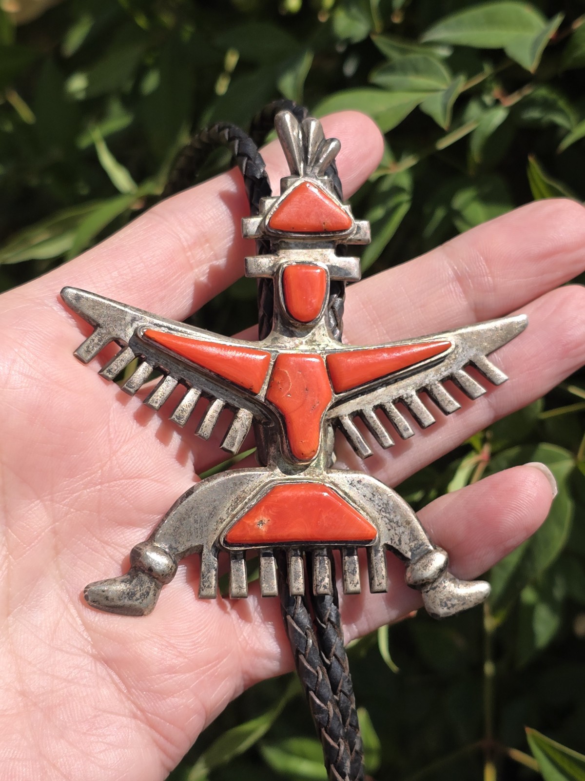 LARGE VINTAGE ZUNI CORAL KNIFEWING STERLING SILVER BOLO TIE