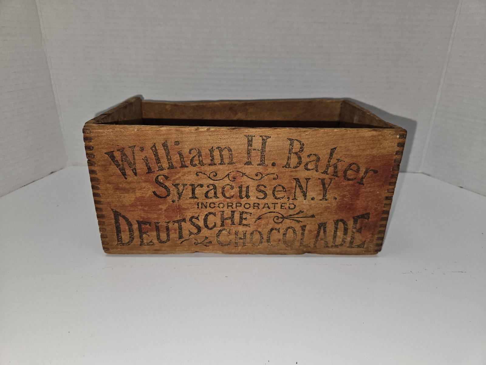 William H Baker Sweet Chocolate Advertising Wooden Crate Syrarcuse NY Vintage William H Baker Sweet Chocolate Advertising Wooden Crate Syrarcuse NY Vintage