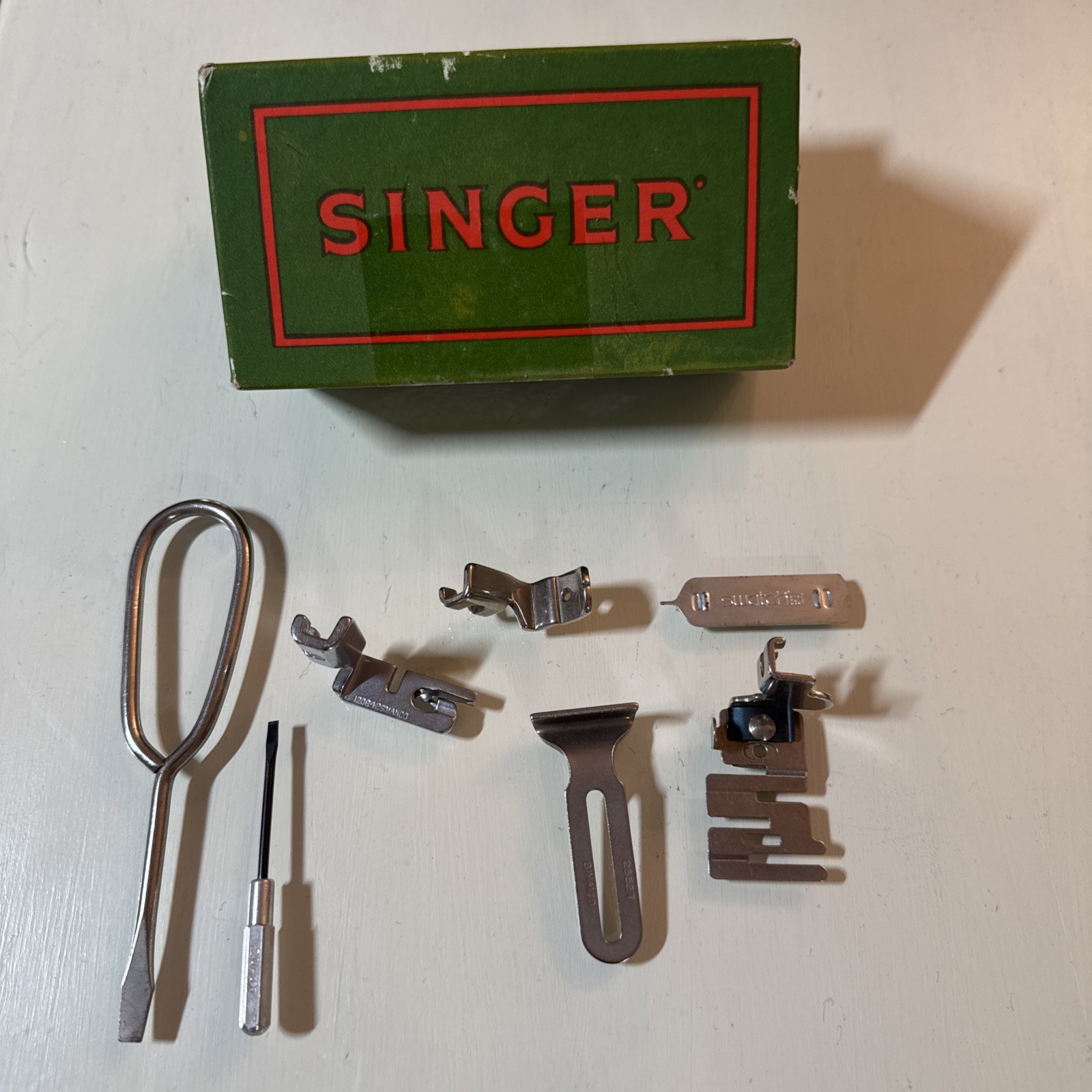 Vintage Singer Sewing Machine Attachments Accessories With Box, Great Britain Vintage Singer Sewing Machine Attachments Accessories With Box, Great Britain