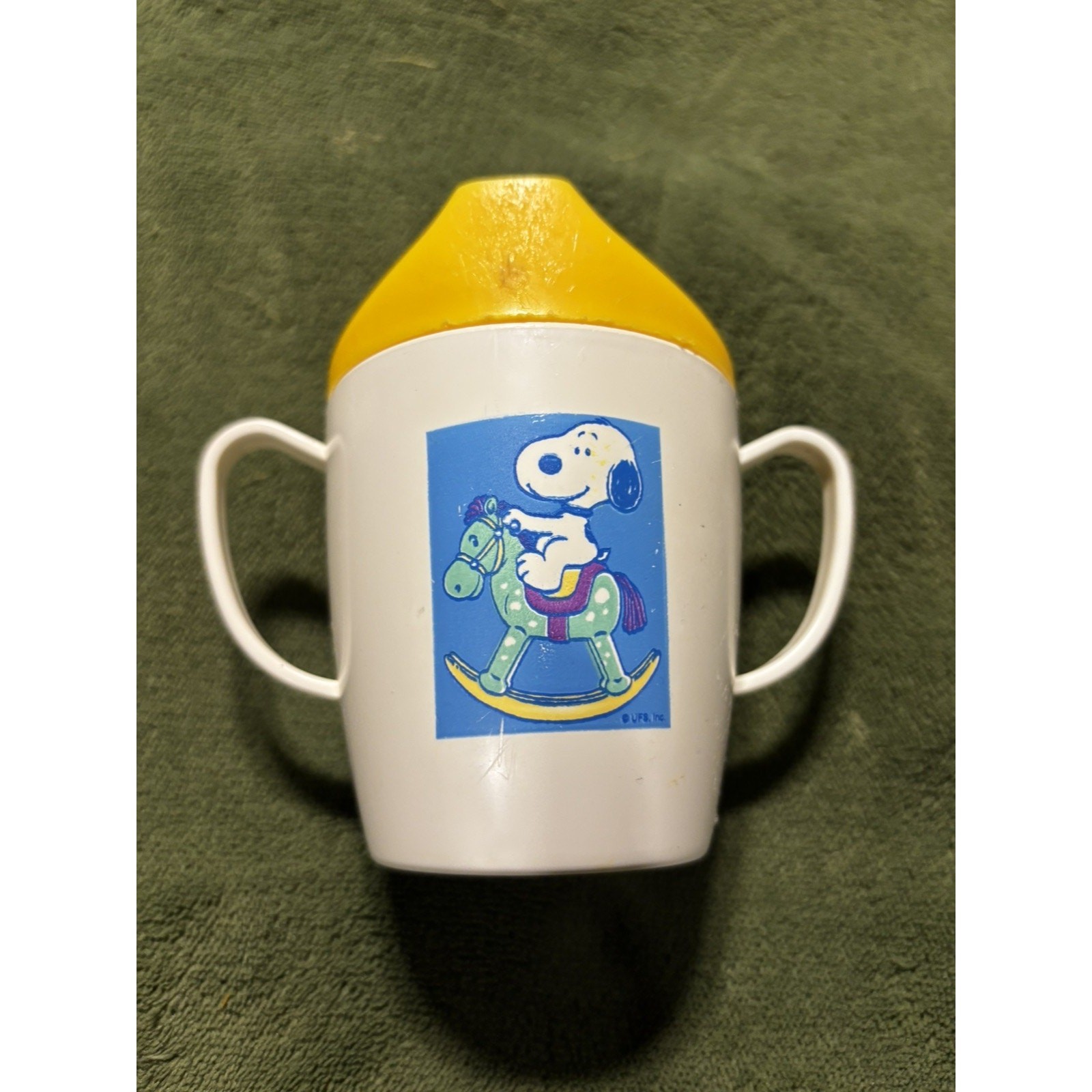 Vintage Danara Peanuts sippy Toddler cup Snoopy riding horse yellow top handles