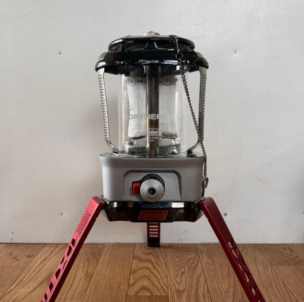Coleman Northern Nova 4820 Lantern No Fuel 3000LM 2-4H Burn Time Good