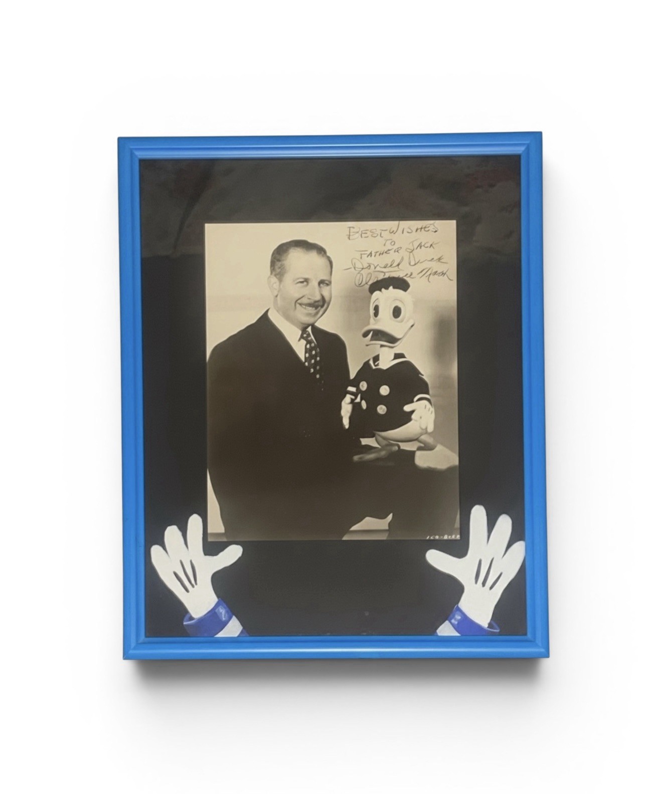 Vintage Clarence Nash Donald Duck Presentation Photograph Serial No. 150-8052 Vintage Clarence Nash Donald Duck Presentation Photograph Serial No. 150-8052