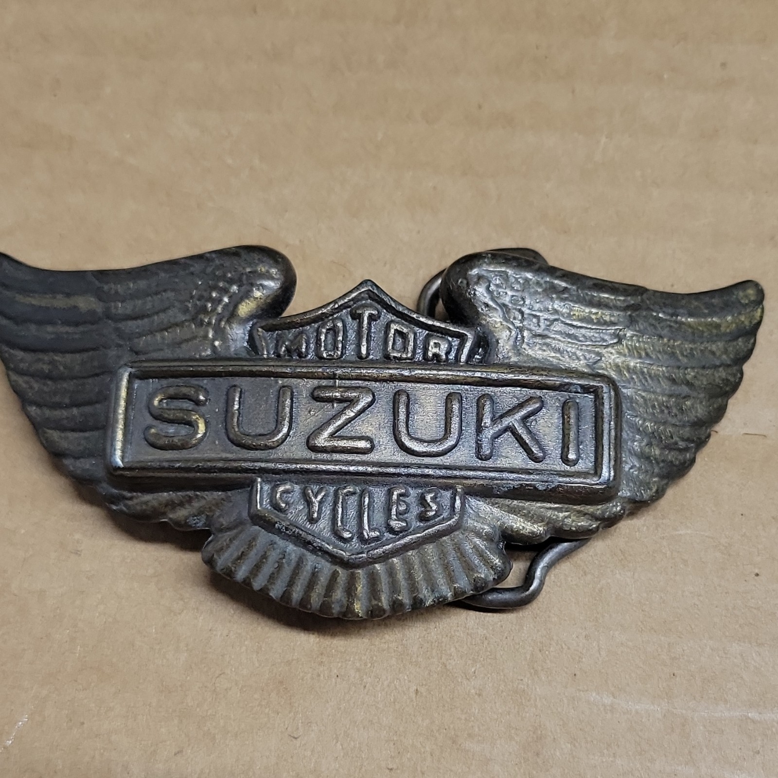 VTG 1970s Suzuki Motor Cycles Winged Belt Buckle Marked 3155 Suzuki Motor Cycles