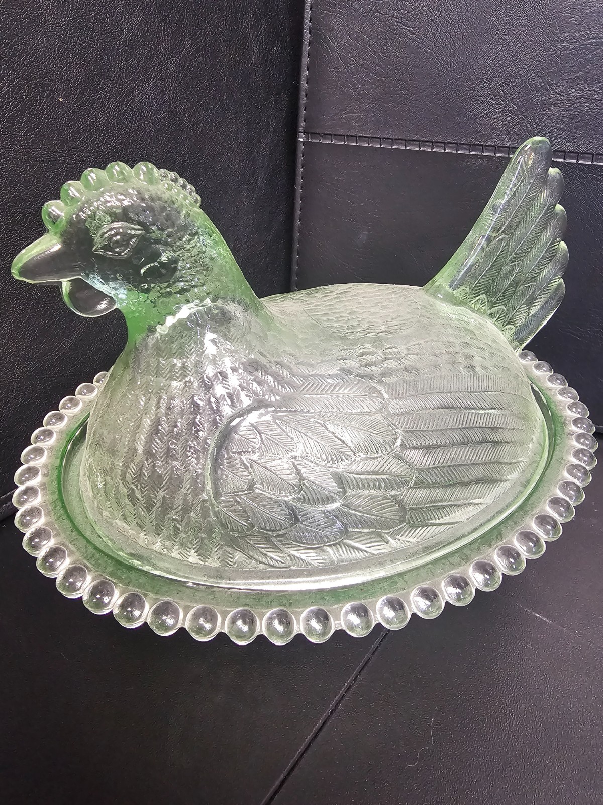 Vintage Indiana Glass Green Hen on a nest- 7 1/2 inch- SMALL CHIP ON TAIL Vintage Indiana Glass Green Hen on a nest- 7 1/2 inch- SMALL CHIP ON TAIL