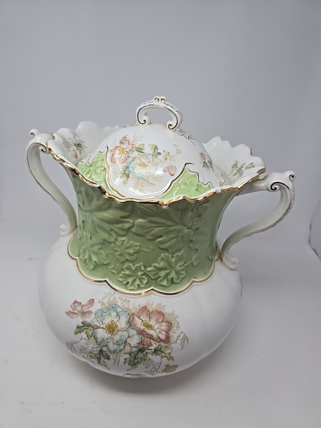 Antique KT&K Co Covered Chamber Pot Biscuit Jar Semi Vitreous Porcelain... Antique KT&K Co Covered Chamber Pot Biscuit Jar Semi Vitreous Porcelain...