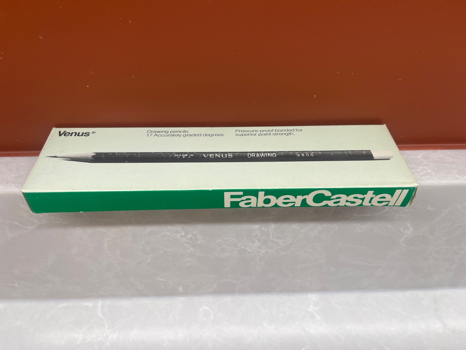 Vintage Venus Drawing Pencils 3800-2H 12 per box 02010