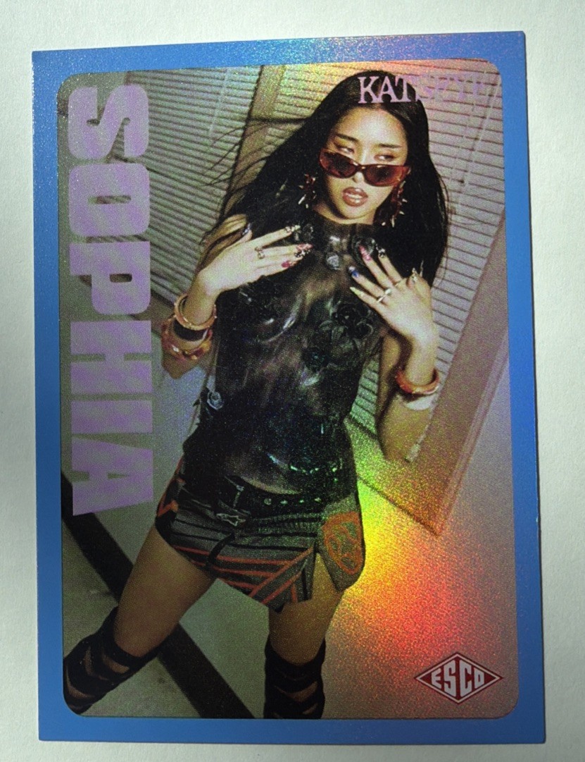 SOPHIA KATSEYE x ESCO 2026 LIGHT BABY BLUE FOIL /500 Trading Card PWE