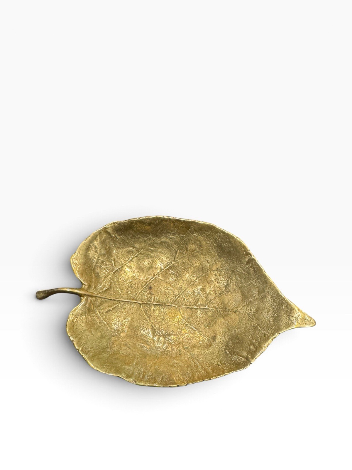 Vintage 1950s VA Metalcrafters Brass Linden Leaf Tray/ Ashtray Vintage 1950s VA Metalcrafters Brass Linden Leaf Tray/ Ashtray