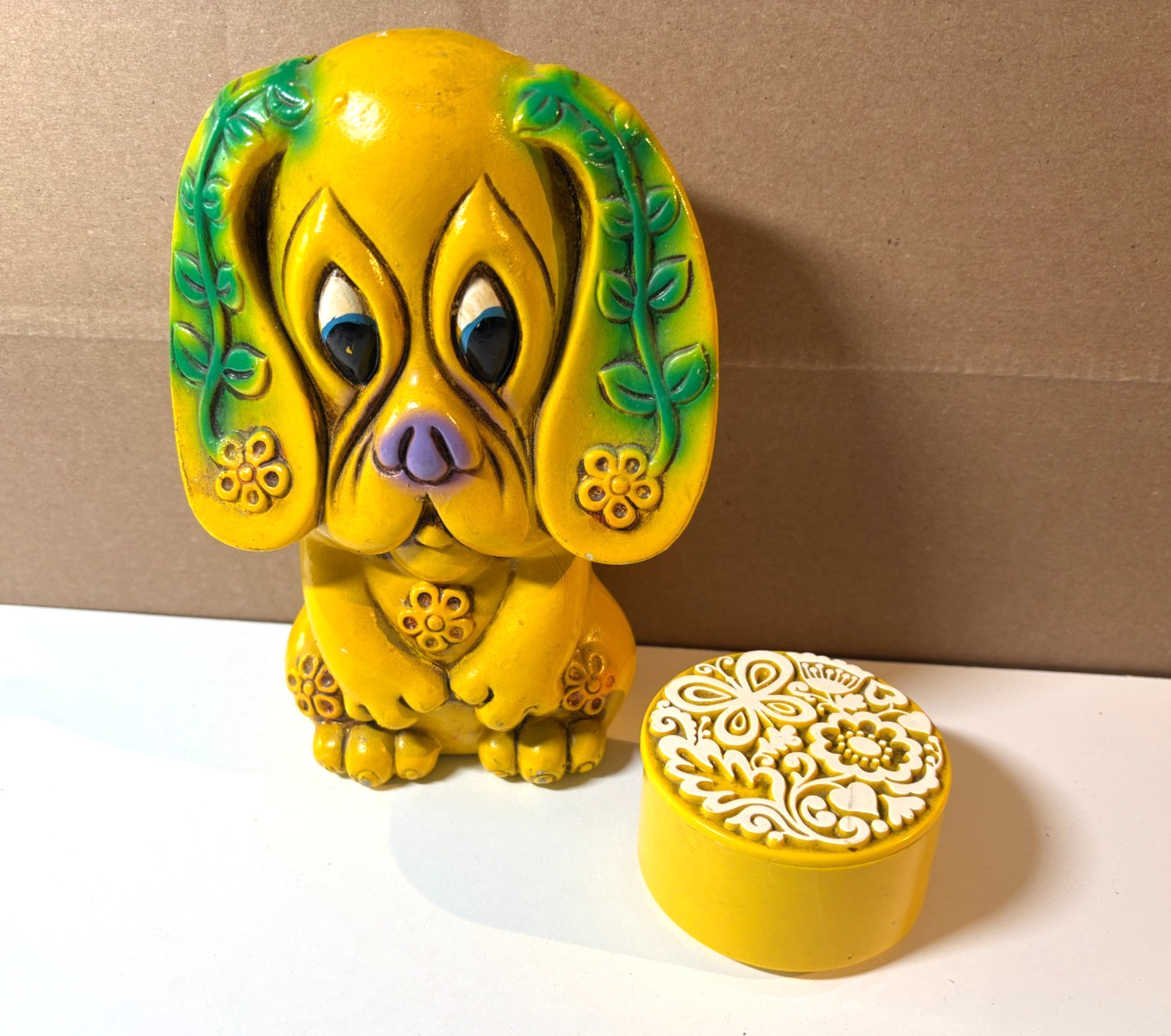 VTG 70s CHALKWARE PUPPY Hound Dog PIGGY BANK Flower Power Mod MCM Springbok VTG 70s CHALKWARE PUPPY Hound Dog PIGGY BANK Flower Power Mod MCM Springbok