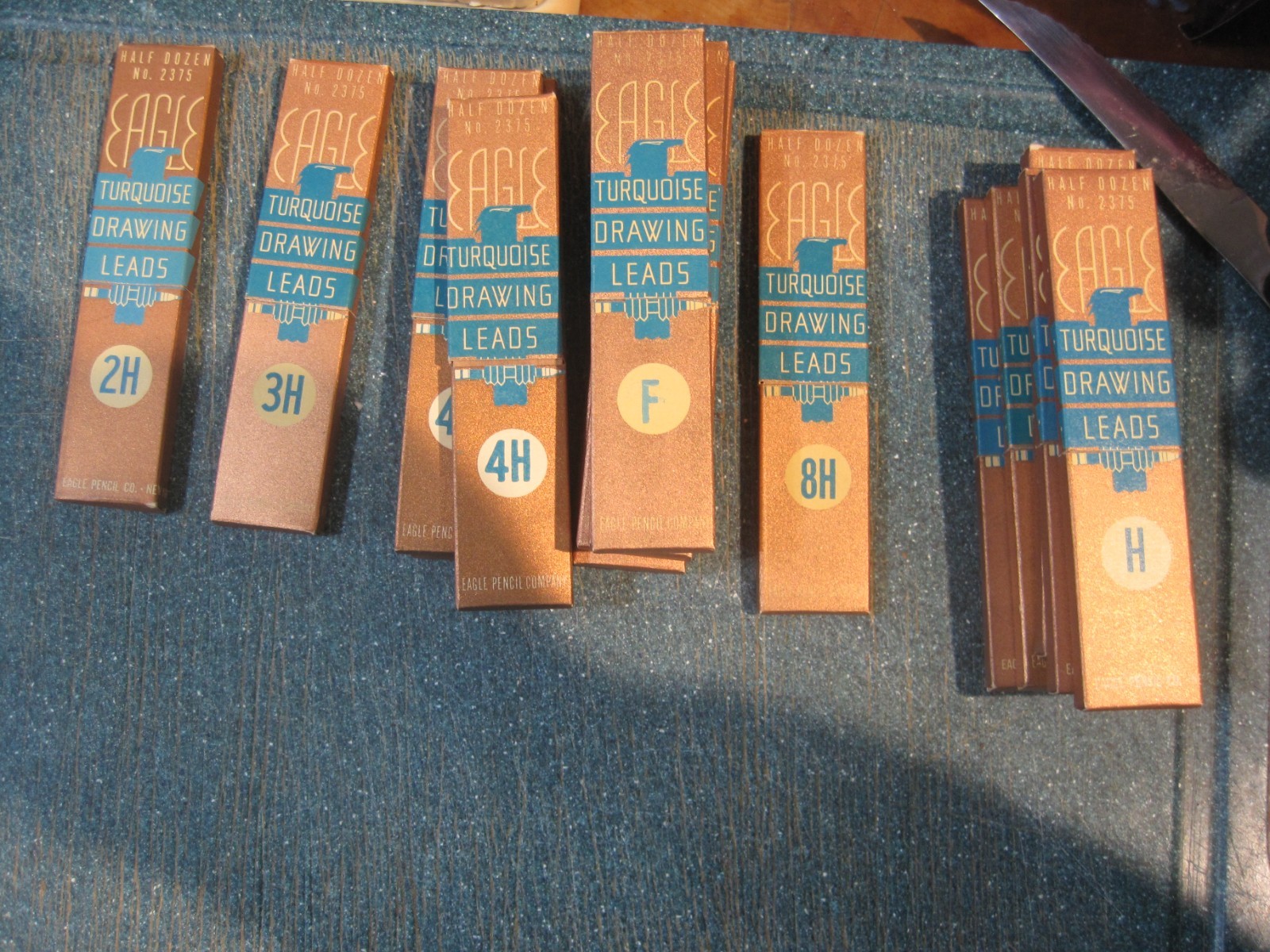 Eagle Turquoise Drawing Leads Large Assortment