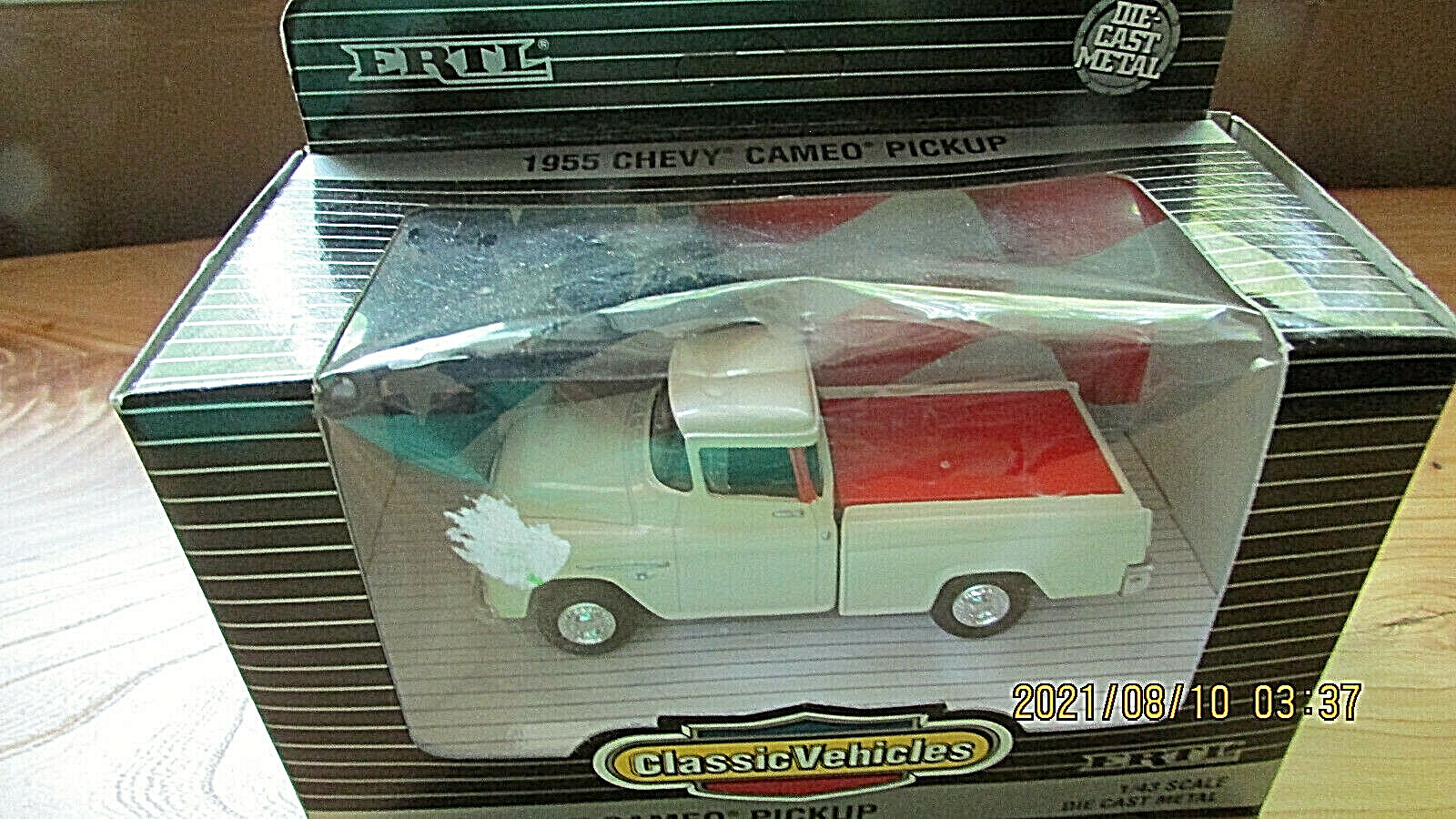 Ertl 1955 NIB Chevy Cameo Pickup Ertl 1955 NIB Chevy Cameo Pickup
