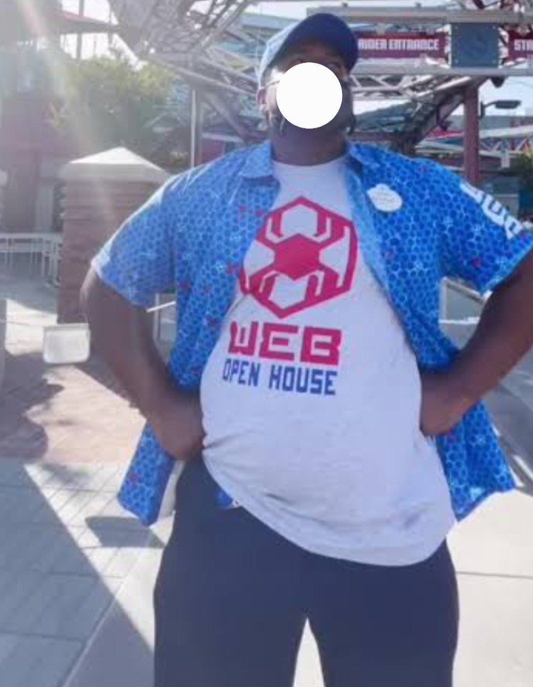 DISNEYLAND SPIDER-MAN WEBSLINGERS AVENGERS CAMPUS CAST MEMBER UNIFORM SHIRT DISNEYLAND SPIDER-MAN WEBSLINGERS AVENGERS CAMPUS CAST MEMBER UNIFORM SHIRT