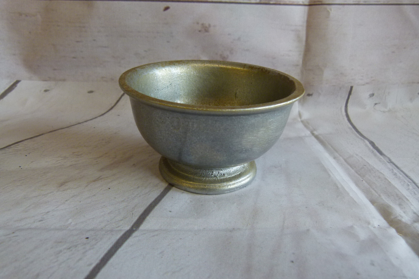 Vintage RWP USA Metalware Cast ? Aluminium ? Pedestal Bowl