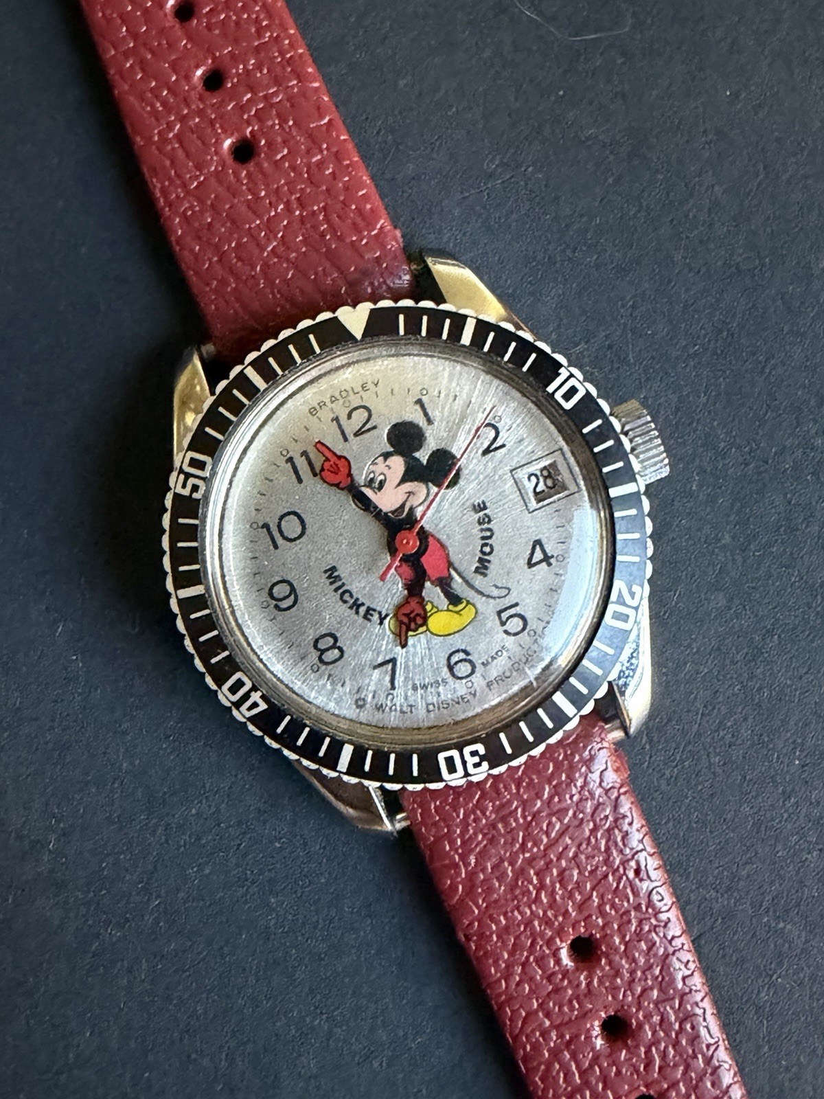 READ Vintage Bradley Mickey Mouse Divers Swiss Watch Not Working