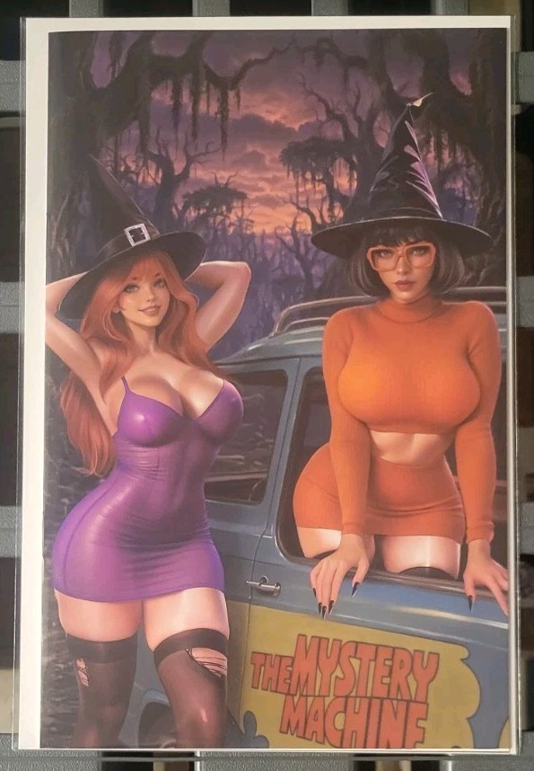 Bigg Pigg Origin Story #1 BELKA Daphne & Velma Halloween Virgin Variant - NM