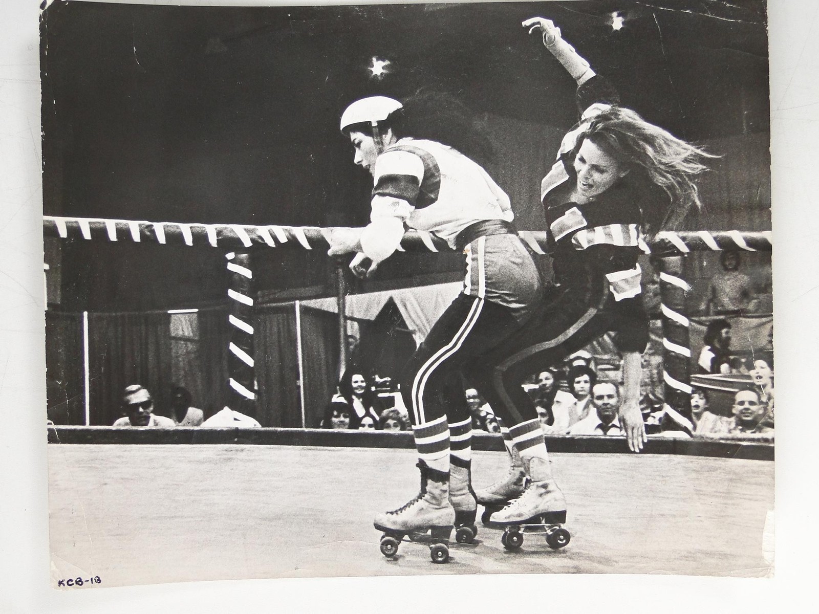 Raquel Welch Helena Kallianiotes Kansas City Bomber Roller Derby 1972 Photo