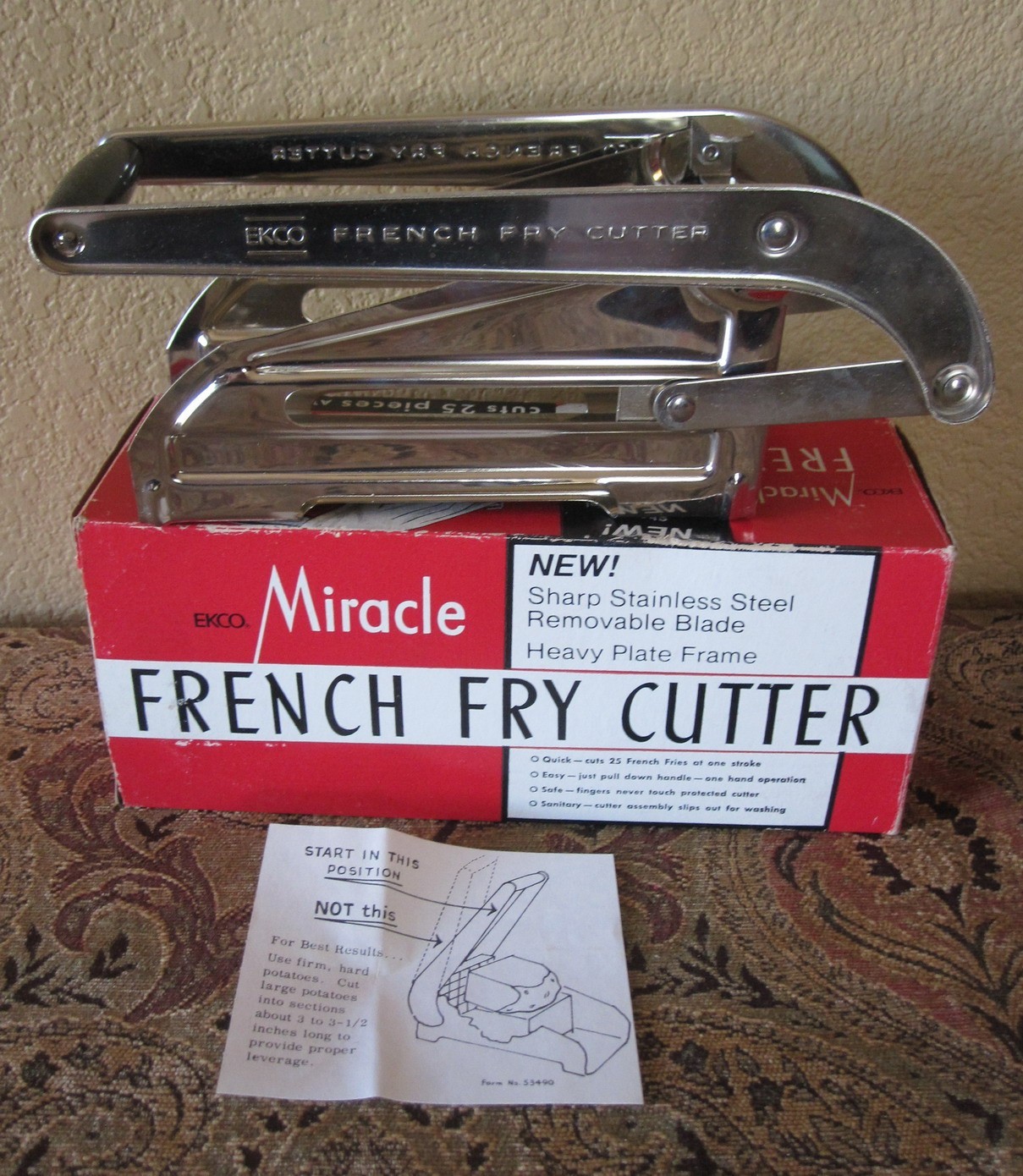 VINTAGE 70\'s EKCO MIRACLE ONE STROKE STAINLESS FRENCH FRY CUTTER NIB VINTAGE 70\'s EKCO MIRACLE ONE STROKE STAINLESS FRENCH FRY CUTTER NIB
