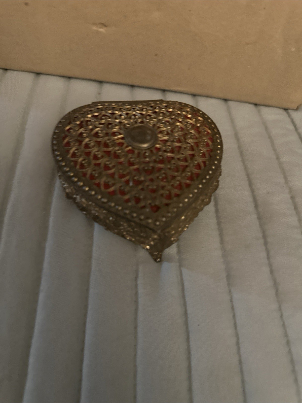 Vintage Heart Shaped Brass Plated Metal Jewelry Trinket Box 3.5”H x 5”W Japan