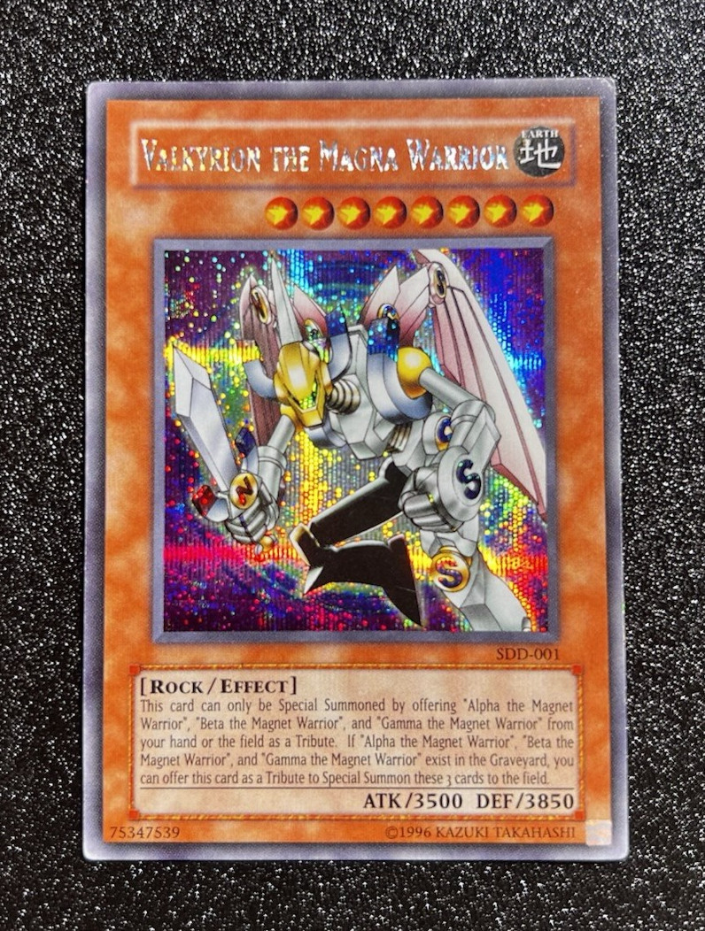 Valkyrion the Magna Warrior | SDD-001 | Prismatic Secret Rare | YuGiOh | NM/VLP