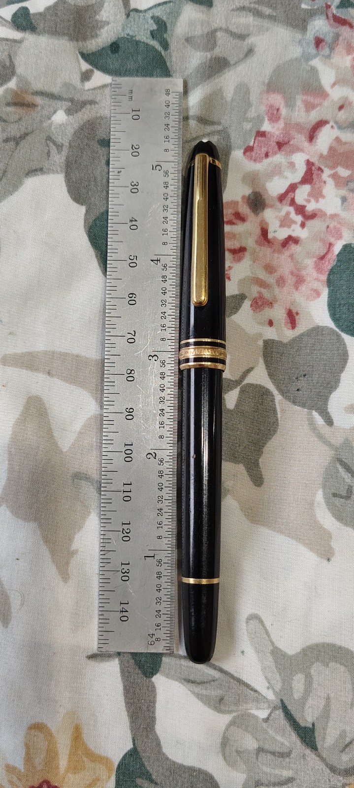 Genuine Montblanc Black Roller ball Pen Made In Germany Genuine Montblanc Black Roller ball Pen Made In Germany