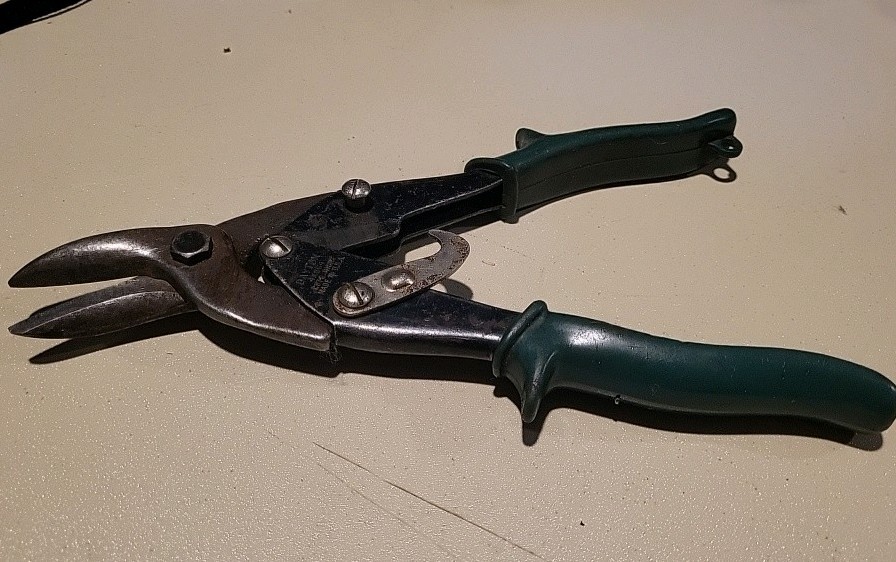 Lot of 5-Vintage Tin snips, Pliers and Wire strippers-Dayton & Craftsman Brands