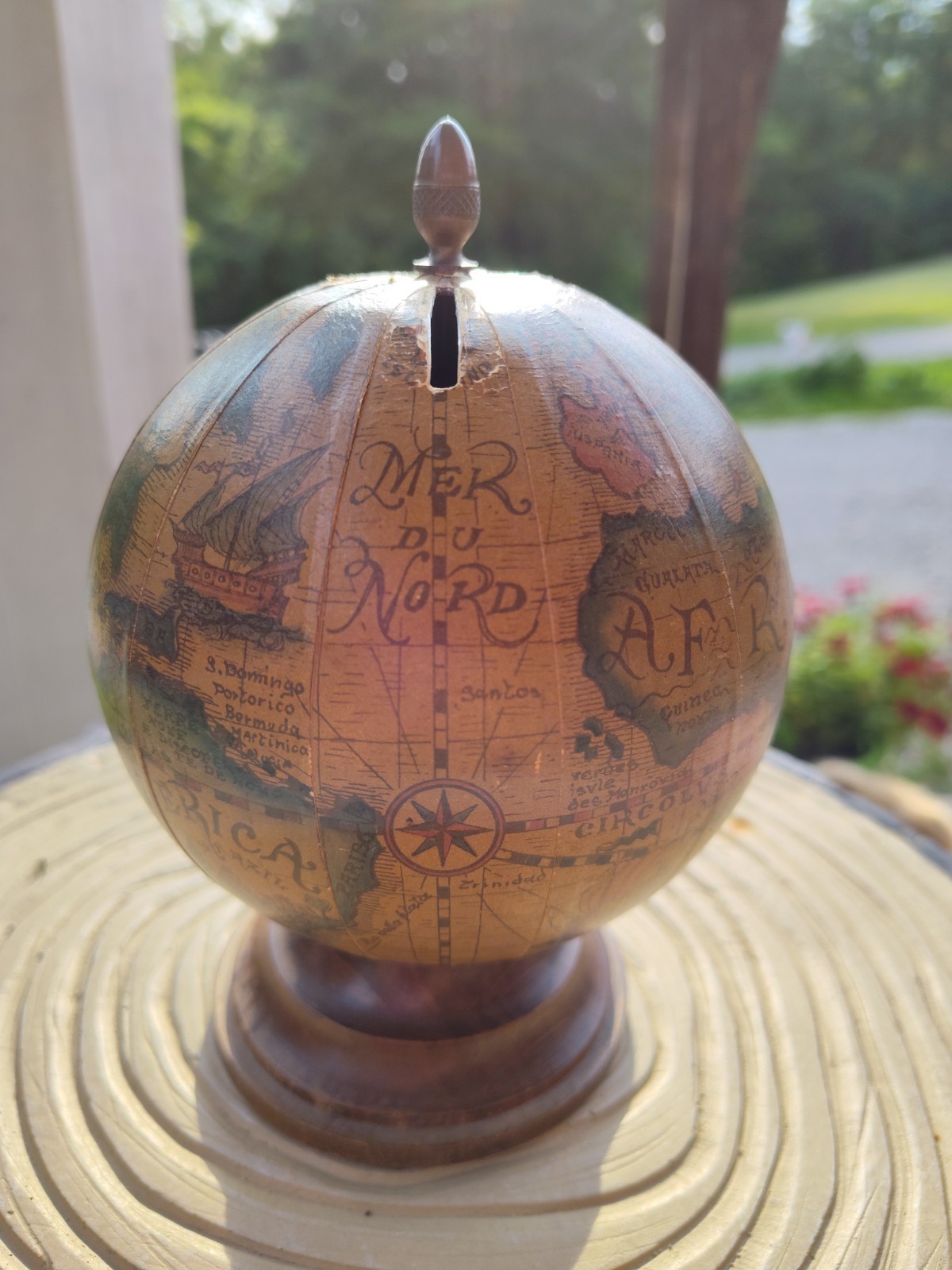 Vintage Olde World Globe, Italian, Change Bank, Small 6\ Vintage Olde World Globe, Italian, Change Bank, Small 6\