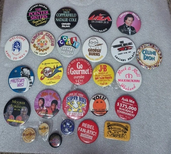 Vintage Large Lot Of Casino Pinback Buttons - See Notes Vintage Large Lot Of Casino Pinback Buttons - See Notes