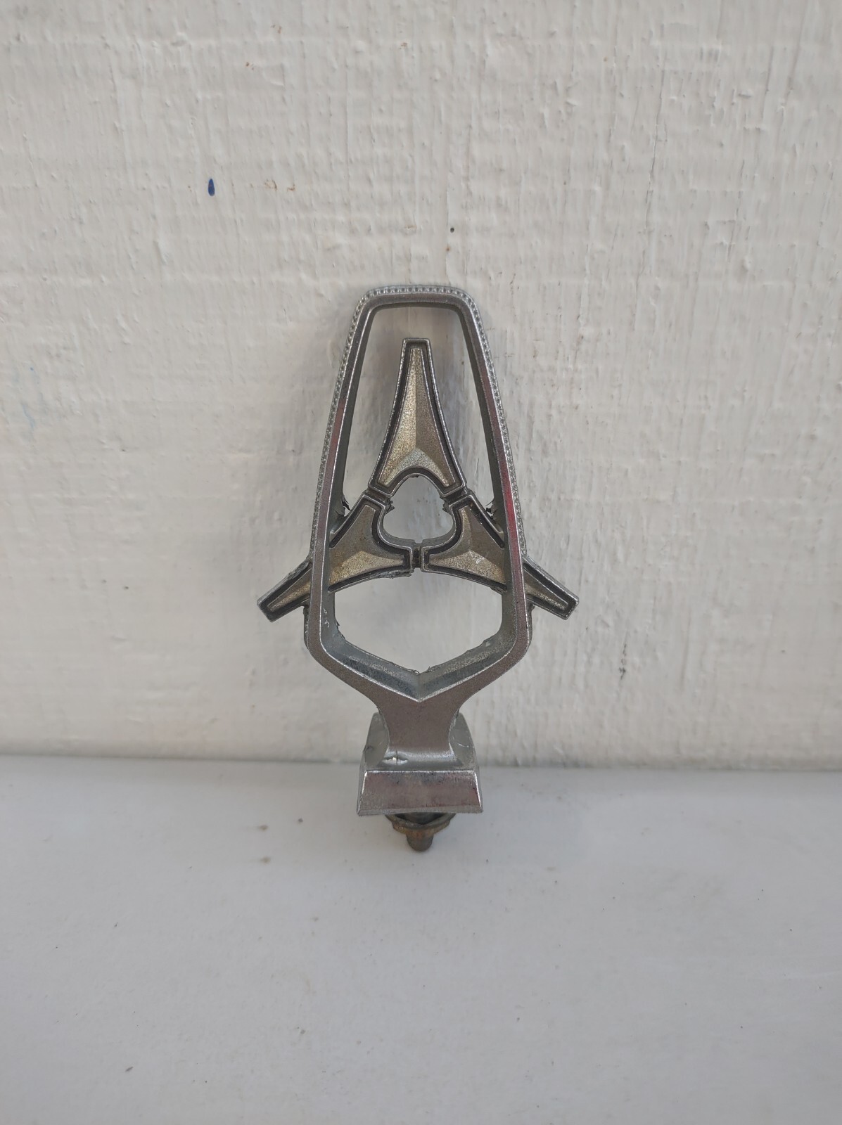 Vintage 1965 Dodge OEM Mopar Hood Ornament Custom 88c Chrome Polara Dart Badge Vintage 1965 Dodge OEM Mopar Hood Ornament Custom 88c Chrome Polara Dart Badge