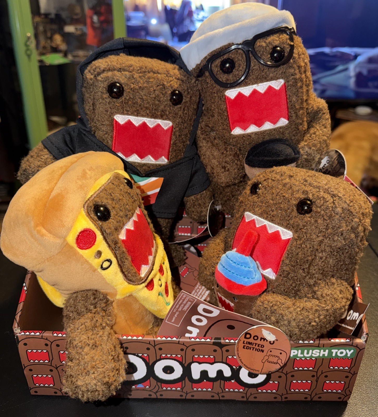 4 Domo-Kun 2026 7-Eleven Limited Edition Plushies NWT Pizza, Hot Dog Sweatshirt
