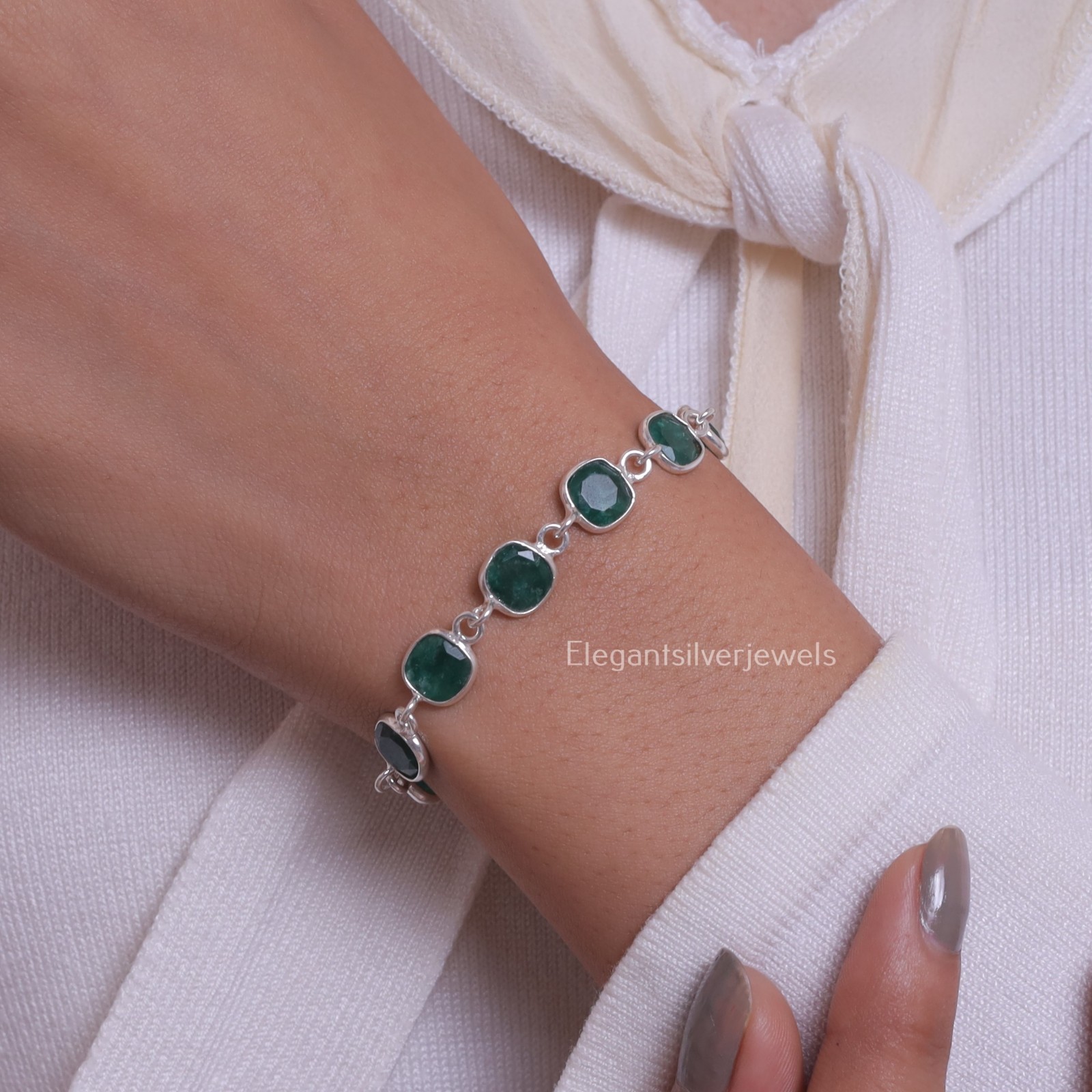 Emerald Bracelet 925 Sterling silver Handmade Gemstone Jewelry Vintage Bracelet