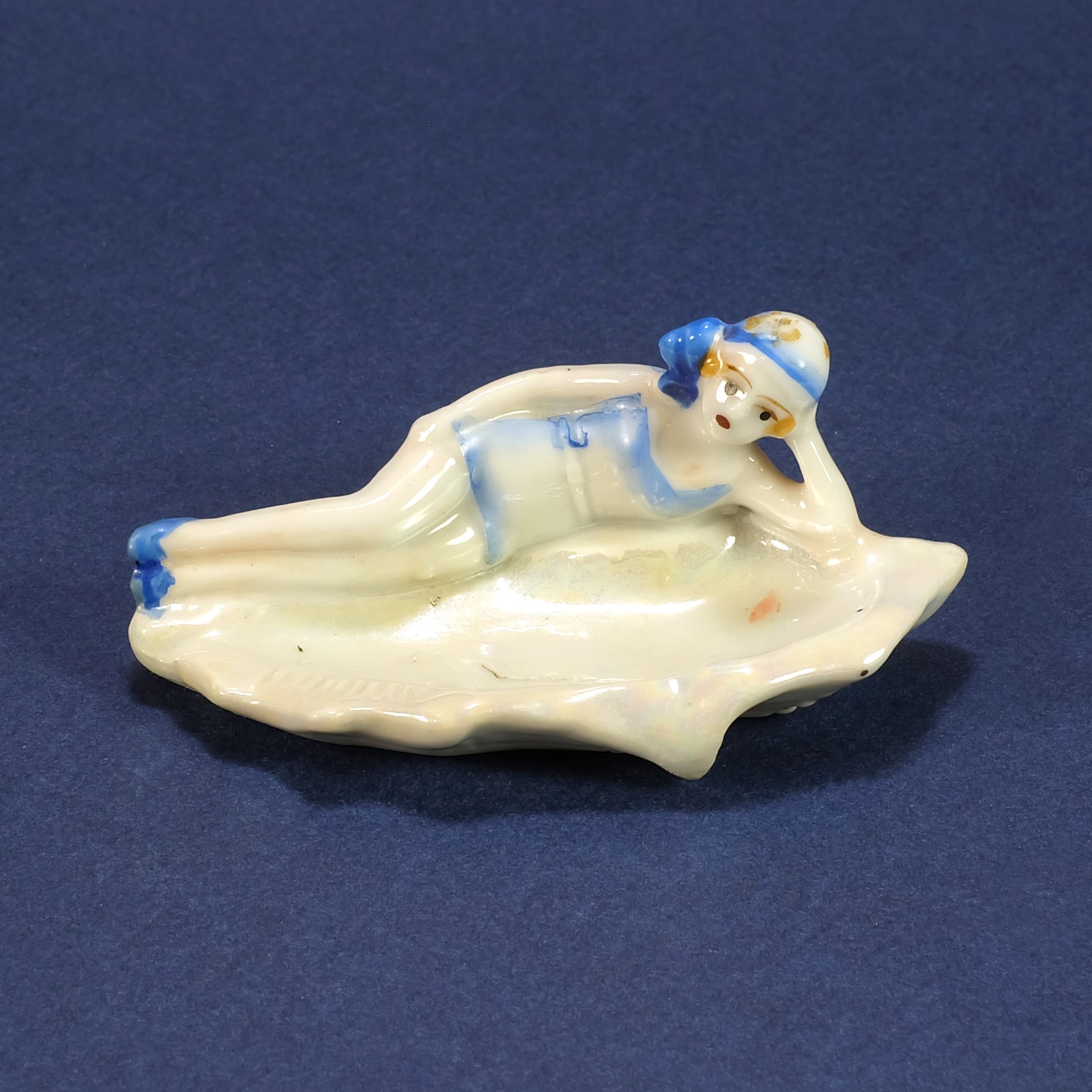 1920s Bathing Beauty Girl Antique Porcelain Gum Dish – Japan 1920s Bathing Beauty Girl Antique Porcelain Gum Dish – Japan