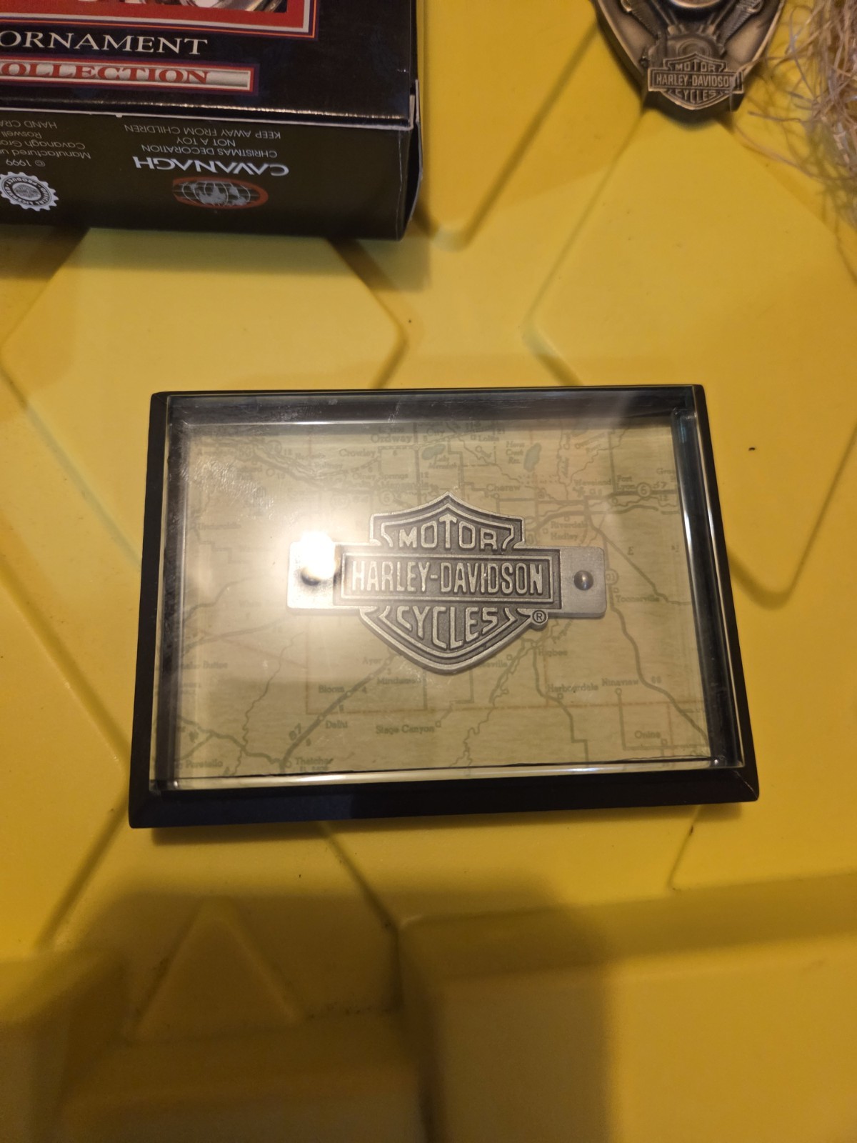 Vintage Harley Davidson Motorcycle Advertisement/Map Glass Paperweight 2000 Vintage Harley Davidson Motorcycle Advertisement/Map Glass Paperweight 2000