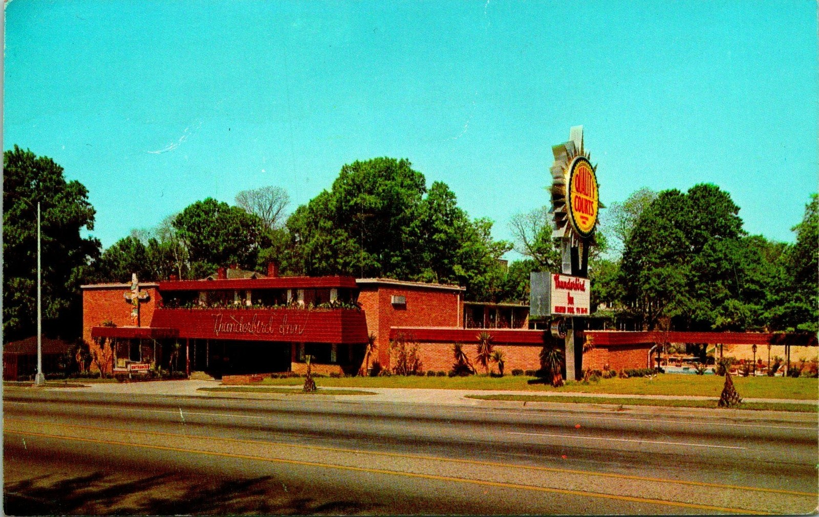 Orangeburg SC Thunderbird Inn Postcard unused (18413) Orangeburg SC Thunderbird Inn Postcard unused (18413)