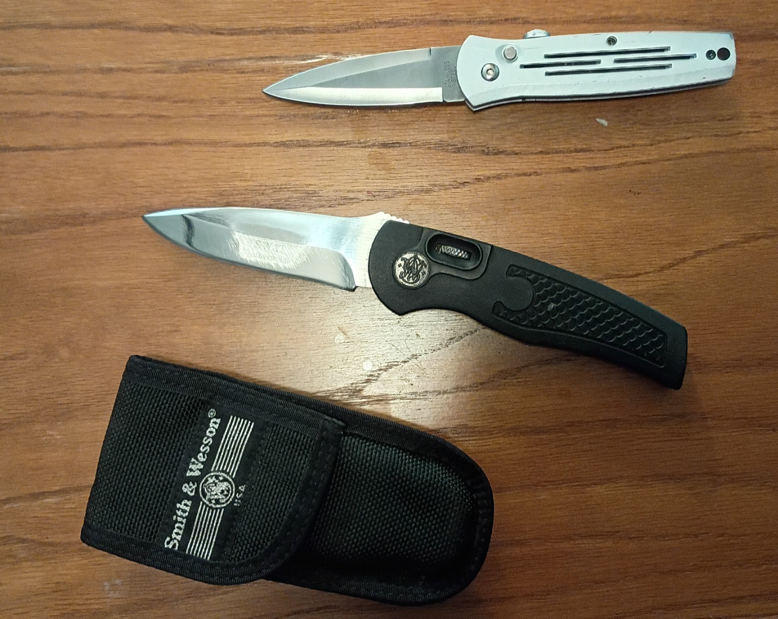 VINTAGE SMITH & WESSON SW1235 SWAT FEATHERWEIGHT USA ASSISTED OPENING KNIFE +1 VINTAGE SMITH & WESSON SW1235 SWAT FEATHERWEIGHT USA ASSISTED OPENING KNIFE +1